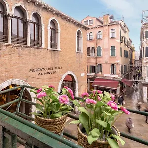 https://residence-le-beccarie-rialto.hotelslidodijesolo.com