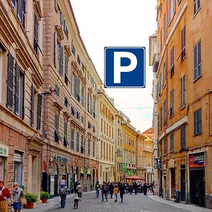 Houseingenoacenter Parking , Gênes Italie